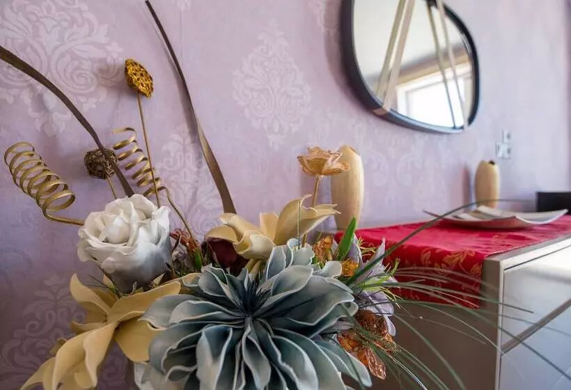 پانسیون Suite Room For 5