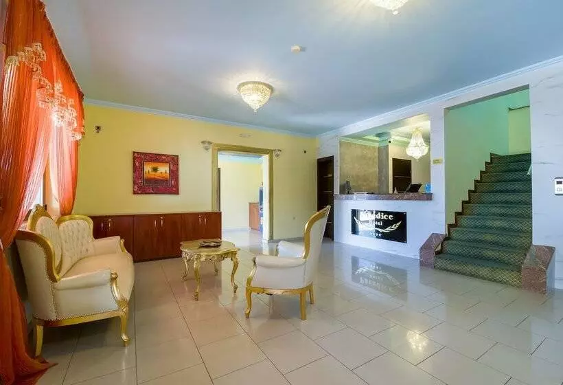 پانسیون Suite Room For 5