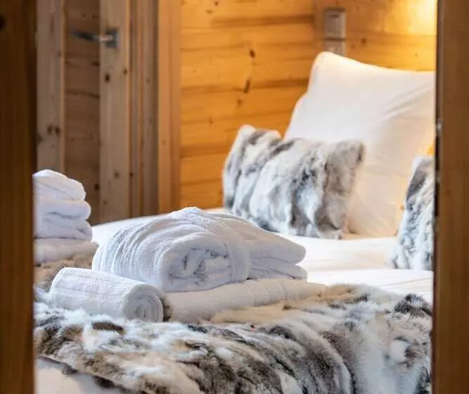 اقامتگاه Whistler Lodge By Alpine Resorts