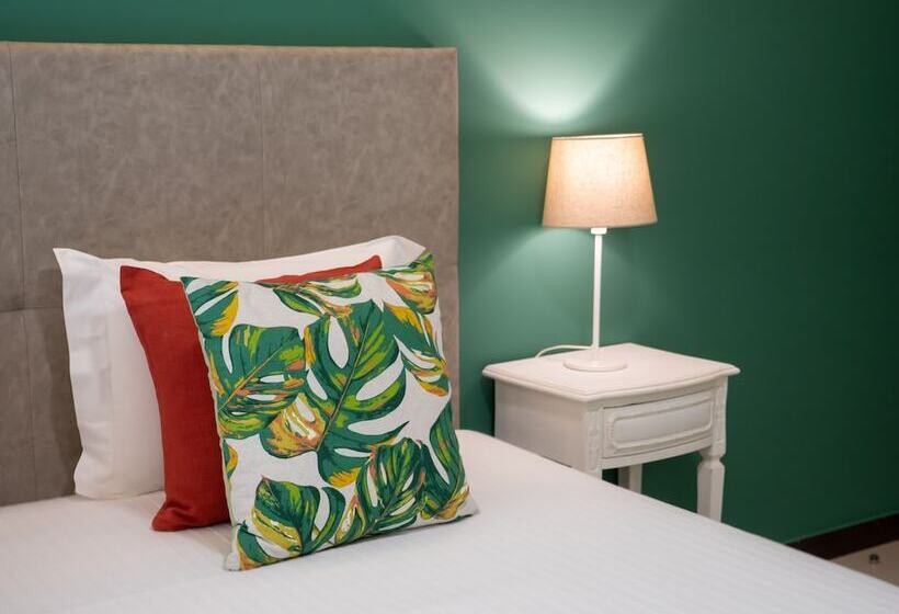 בית מלון כפרי Naturena