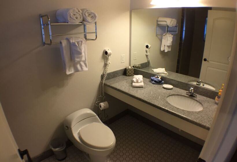 فندق Whitney Mountain Lodge