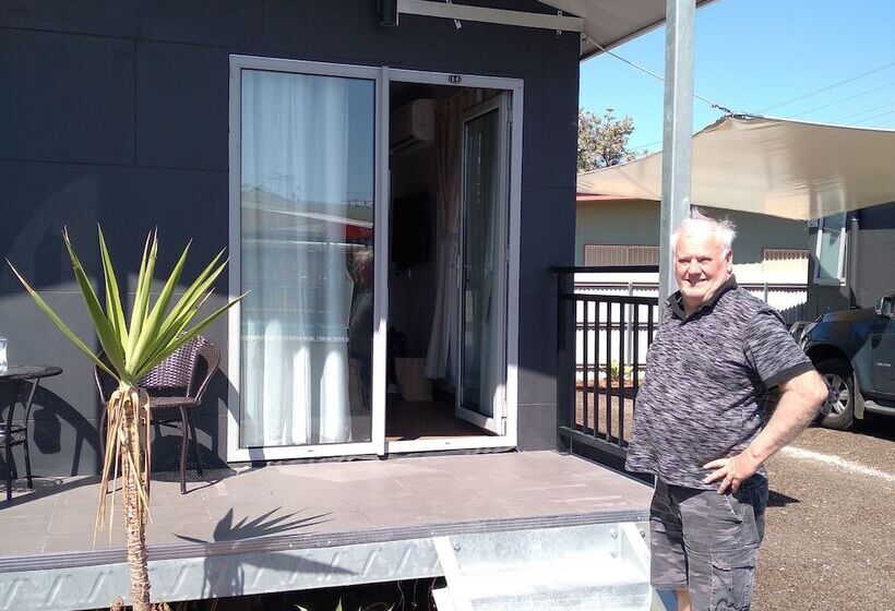 モーテル Sunshine Gardens Bourke Resort