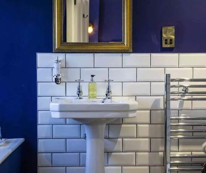 Aamiaismajoitus (B&B) Church House Inn