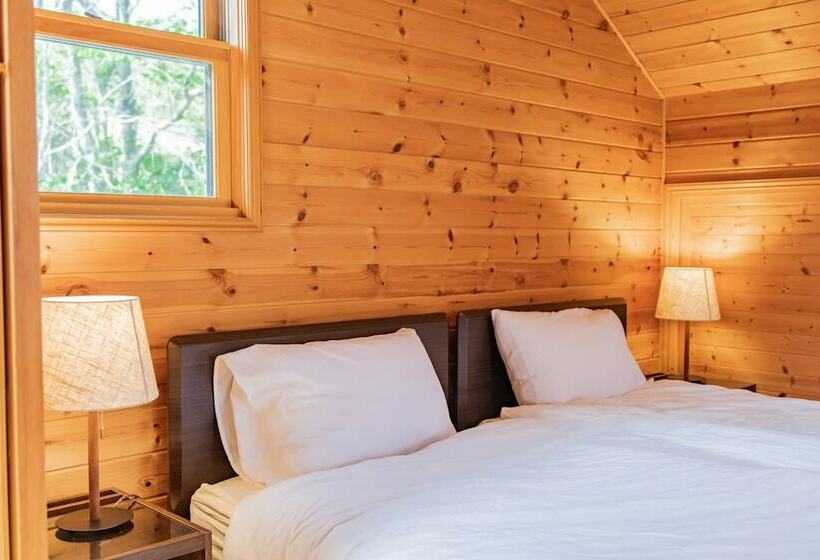 Izu House Luxury Log With Cozy Fireplace