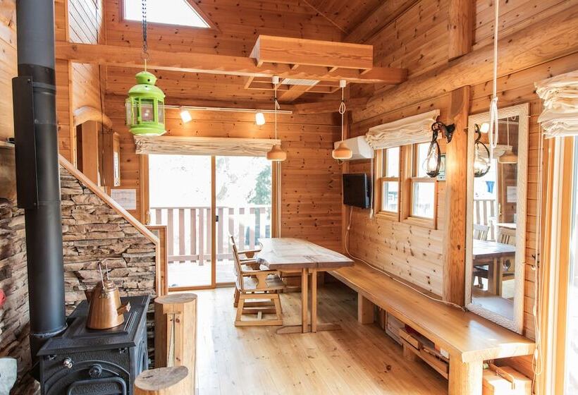 Izu House Luxury Log With Cozy Fireplace