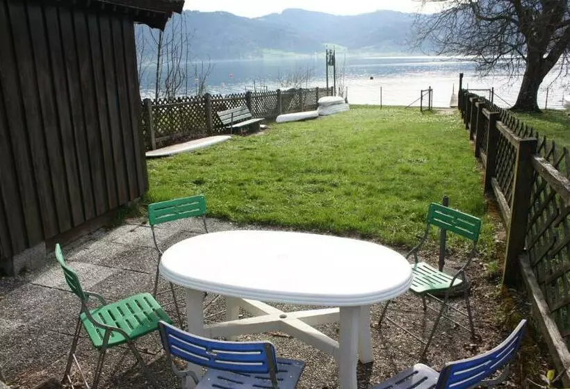 Bed and Breakfast Haus Rosenauer Zimmer & Ferienwohnungen