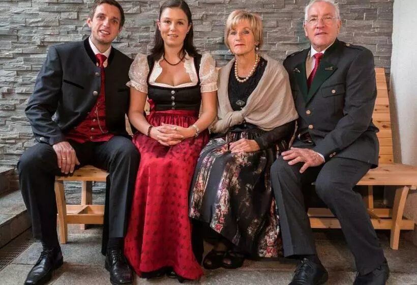 Central Hotel & Apart Mit Landhaus Central