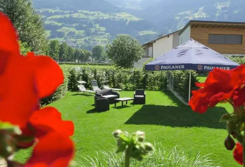 Central Hotel & Apart Mit Landhaus Central