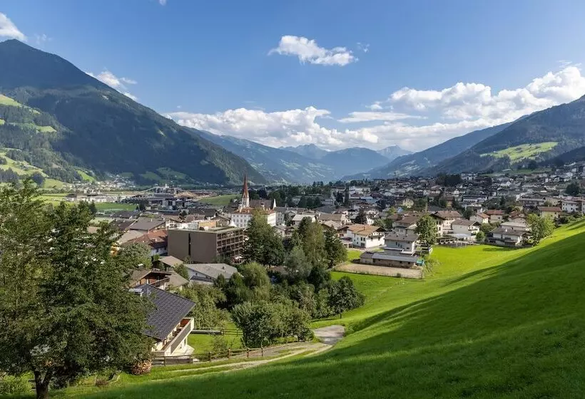Central Hotel & Apart Mit Landhaus Central