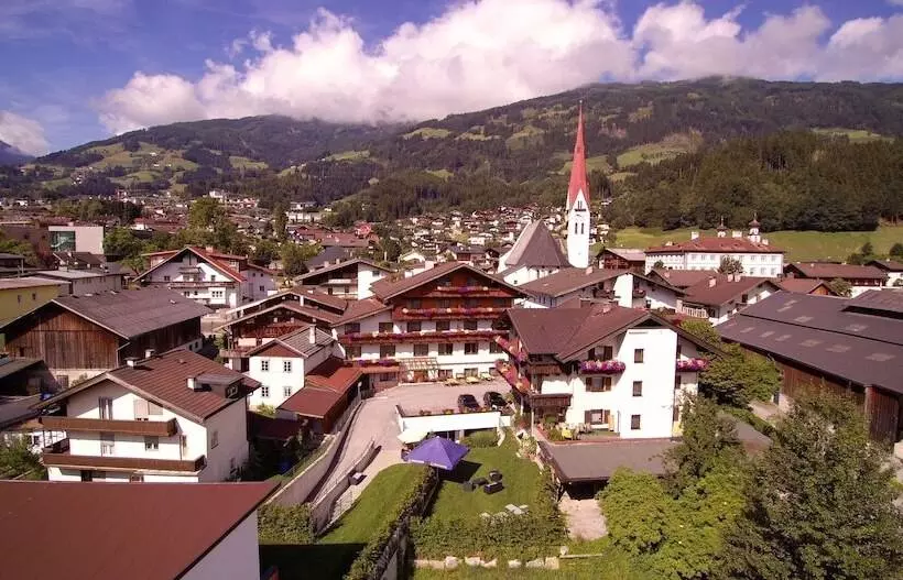 Central Hotel & Apart Mit Landhaus Central