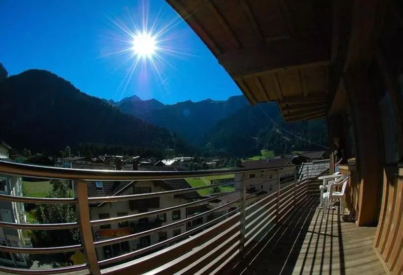 호텔 Garni Jennewein