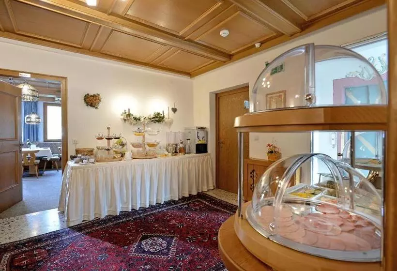 호텔 Garni Jennewein