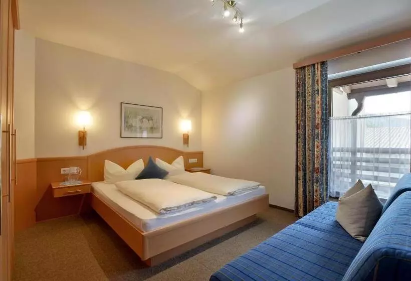 호텔 Garni Jennewein