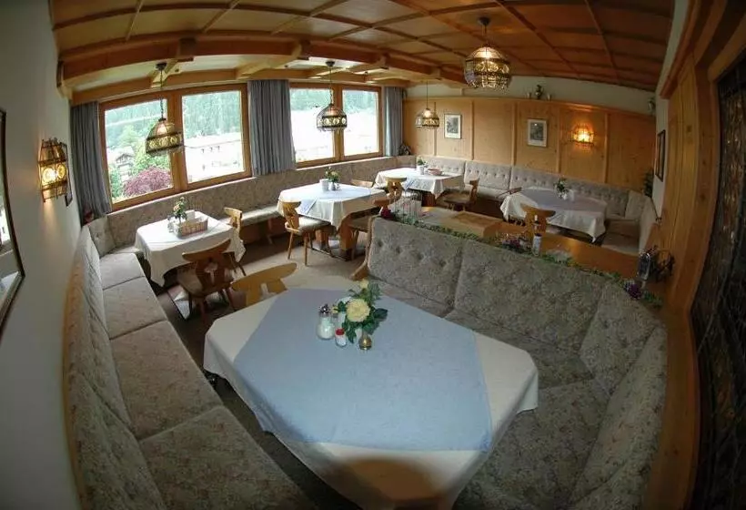 호텔 Garni Jennewein