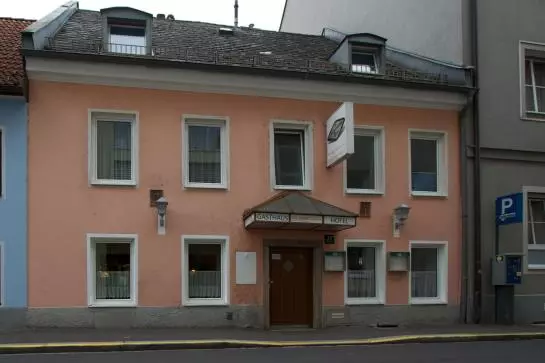 Pension Goldenes Dachl Gasthof