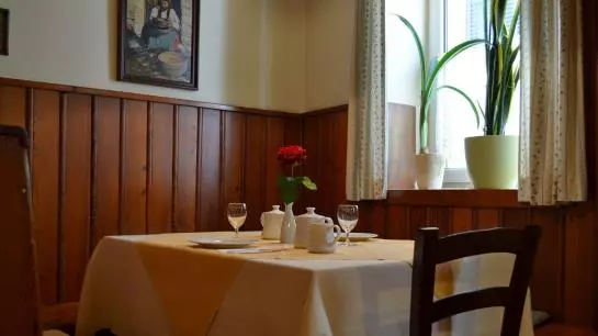 Pension Goldenes Dachl Gasthof