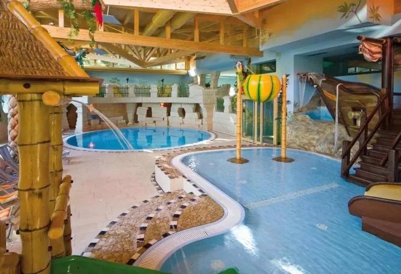 Отель Mozartvital