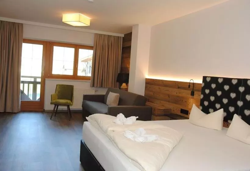 בית מלון כפרי Resort Schrofenblick