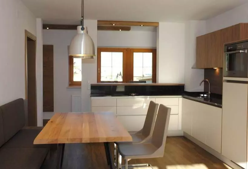 בית מלון כפרי Resort Schrofenblick