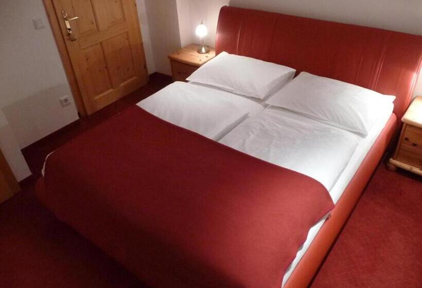 ベッドアンドブレックファースト Appartements Ferienwohnungen Alpenblick