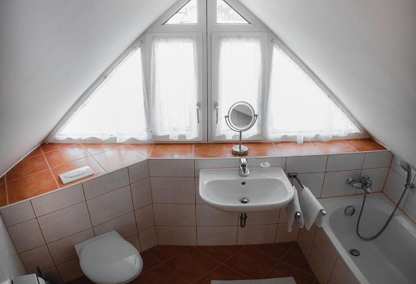 ベッドアンドブレックファースト Appartements Ferienwohnungen Alpenblick