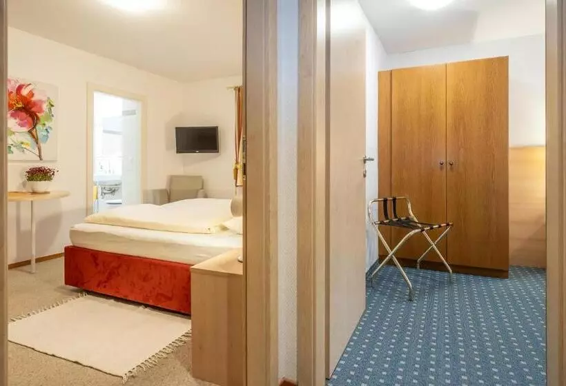 住宿加早餐 Pension Falkensteiner