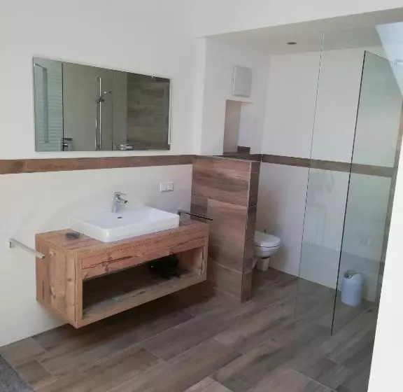 ベッドアンドブレックファースト Haslgut