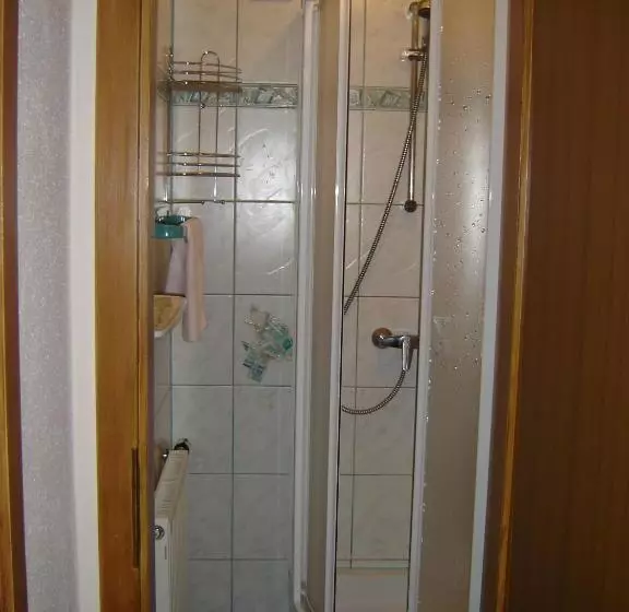 ベッドアンドブレックファースト Villa Löcker