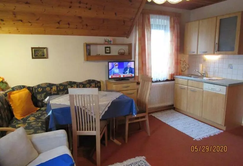 ベッドアンドブレックファースト Villa Löcker