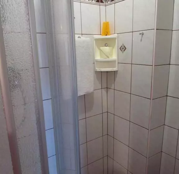 ベッドアンドブレックファースト Villa Löcker