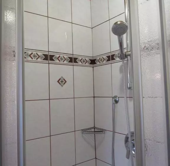 ベッドアンドブレックファースト Villa Löcker