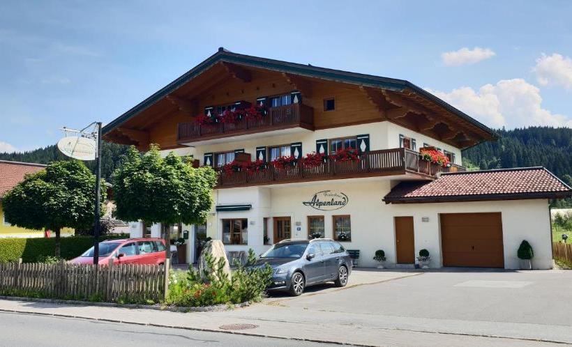 בית מלון כפרי Alpenland