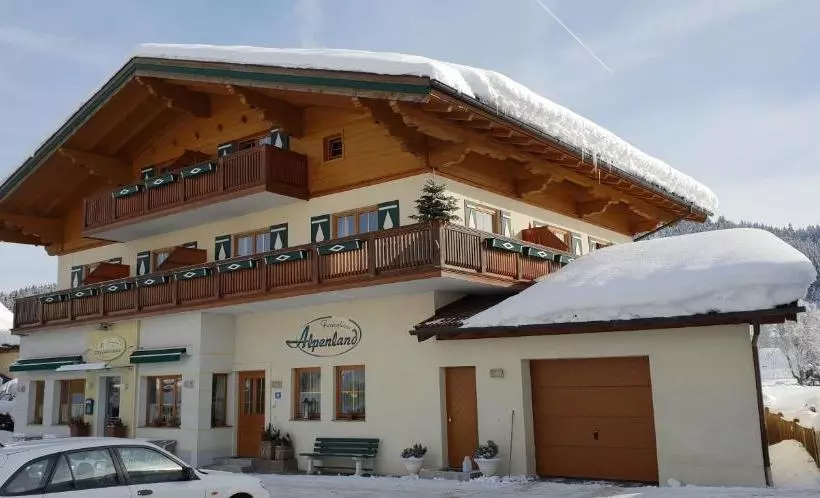 בית מלון כפרי Alpenland
