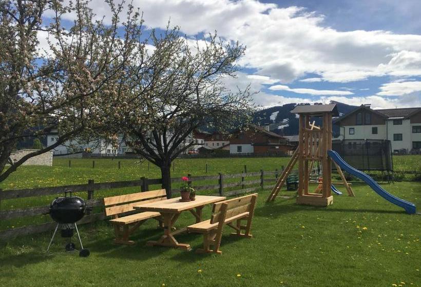 בית מלון כפרי Alpenland