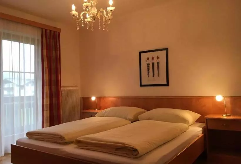 בית מלון כפרי Alpenland