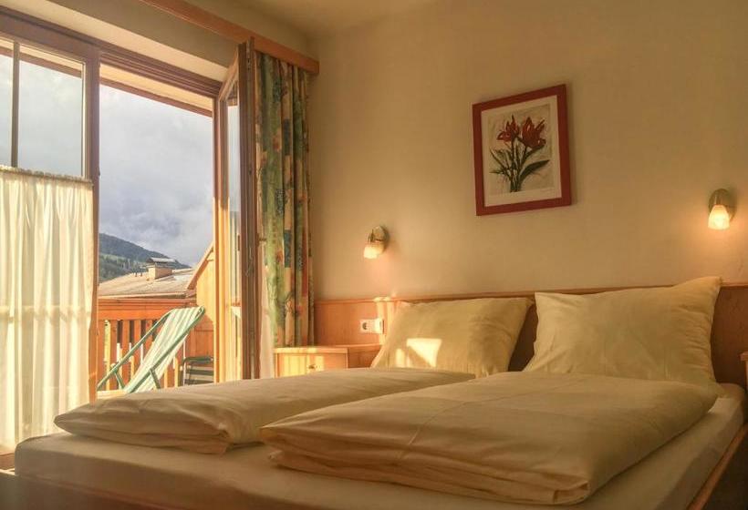 בית מלון כפרי Alpenland