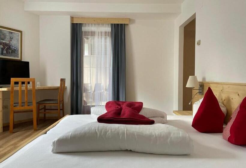 酒店 Berghof Nassfeld