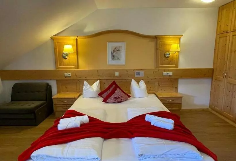 هتل Berghof Nassfeld