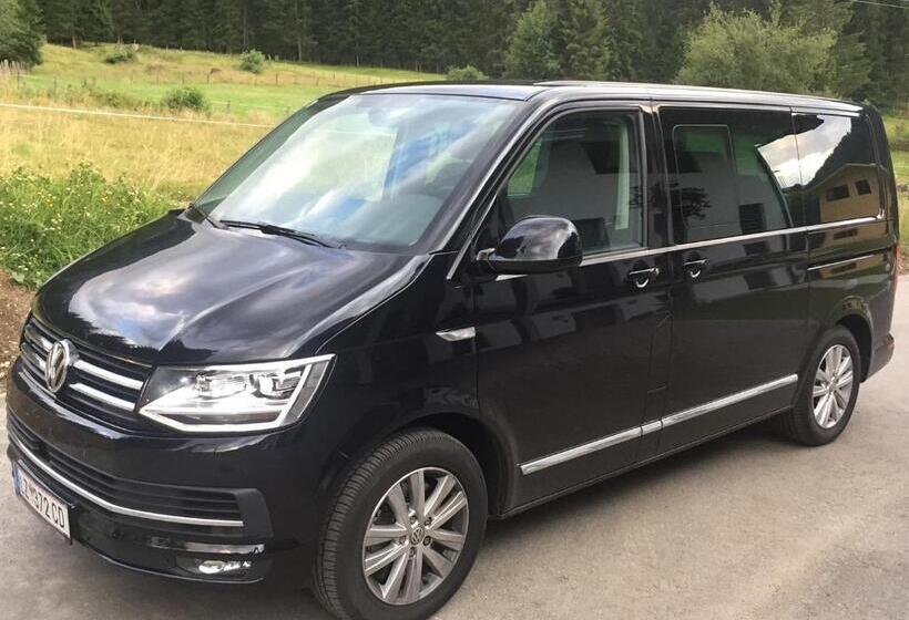 ホテル Garni Burger