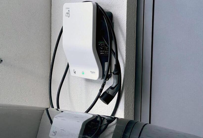 ホテル Garni Burger