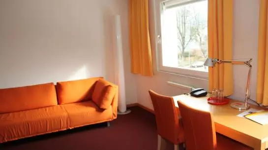 هتل Haus Der Begegnung