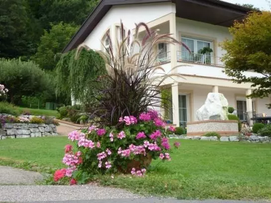 ベッドアンドブレックファースト Haus Giessauf Pension