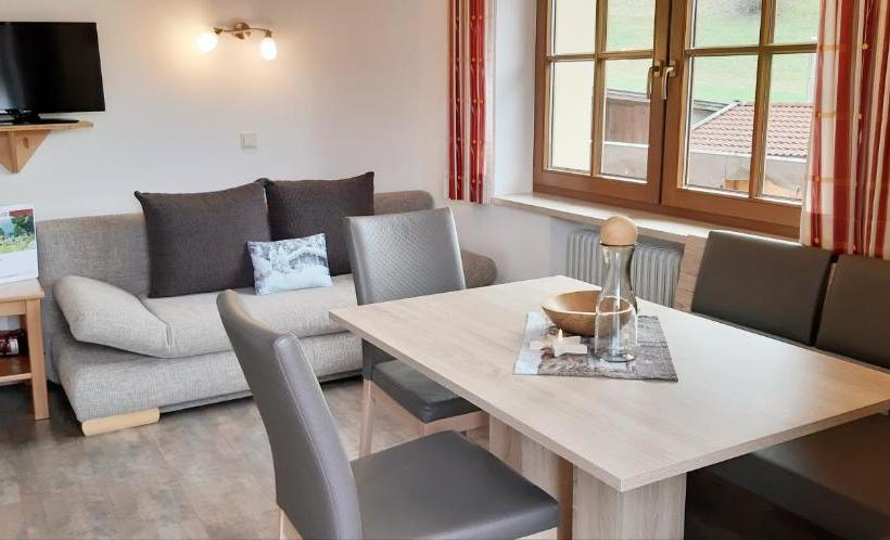 ホテル Haus Krismer