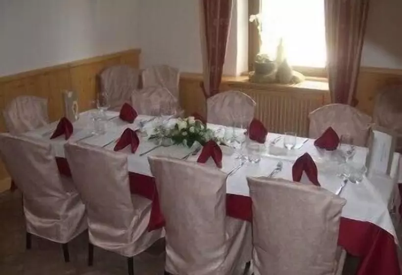 ホテル Restaurant Schaurhof