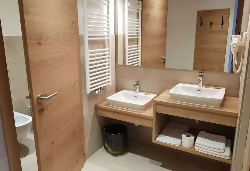 ホテル Restaurant Schaurhof