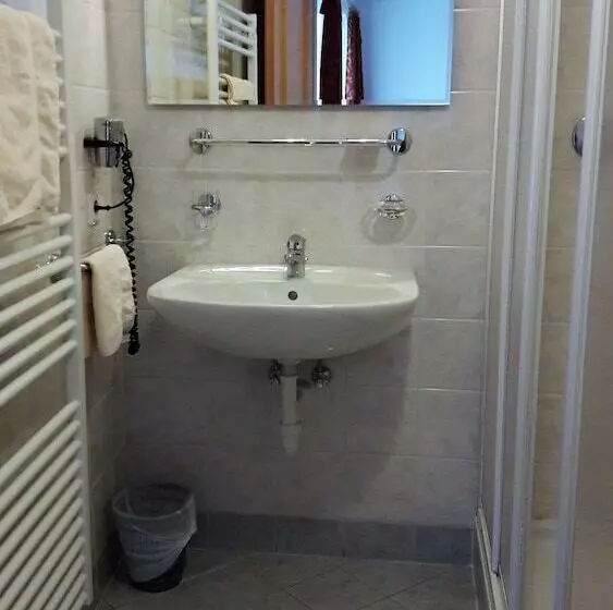 ホテル Restaurant Schaurhof