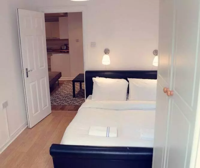 Camden Road Apartments