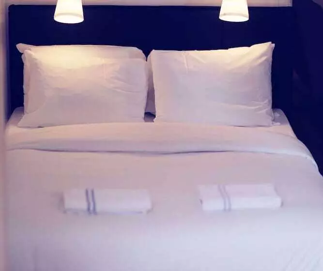 Camden Road Apartments