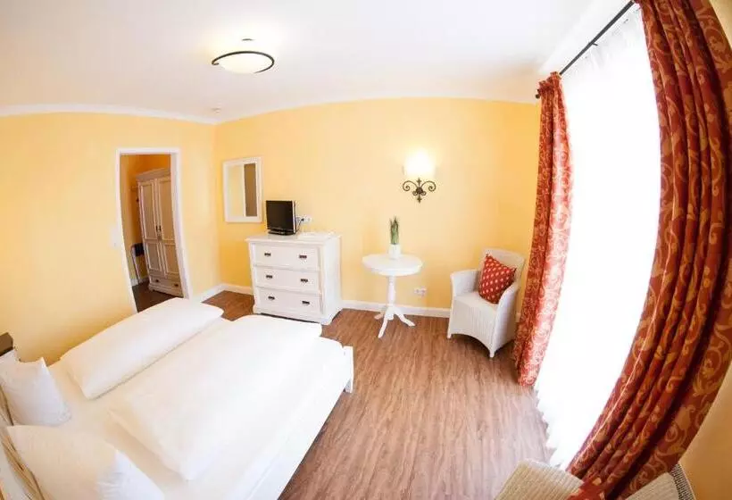 Hirsch1783 Hotel Landhaus