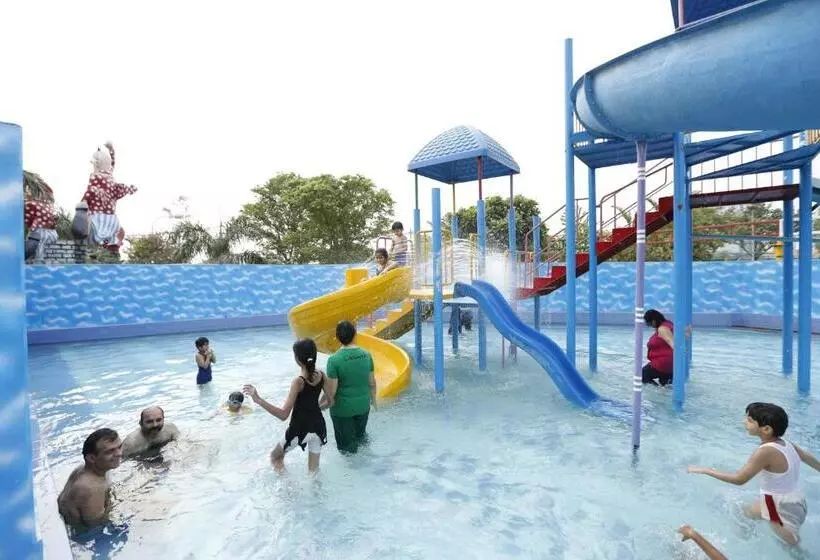 酒店 Aapno Ghar Resort & Amusement Park